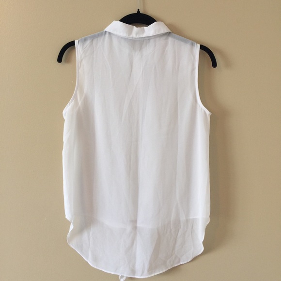 Lime Blue tie front blouse size medium - Picture 2 of 4